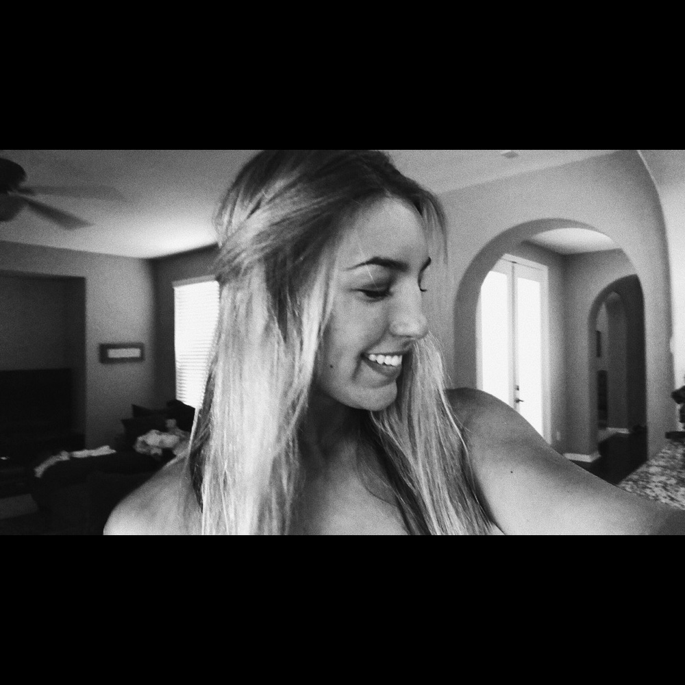 Meet your Posher, Alia